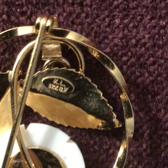 Brooch - Picture 3 of 5